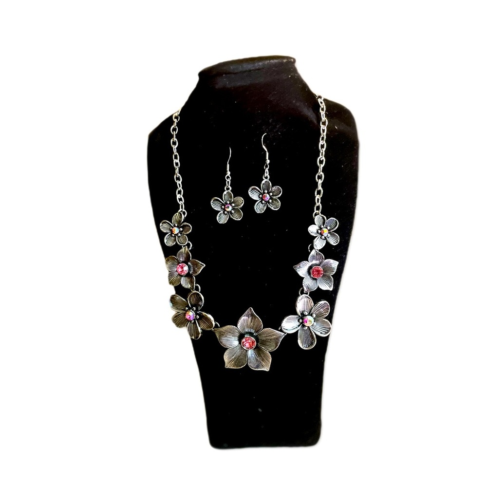 Silver & Pink Flower Design Necklace & Earring Set